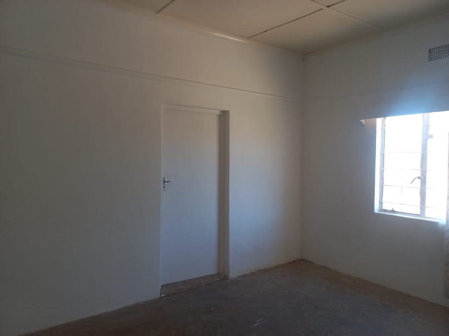6 Bedroom Property for Sale in Bitterfontein Western Cape